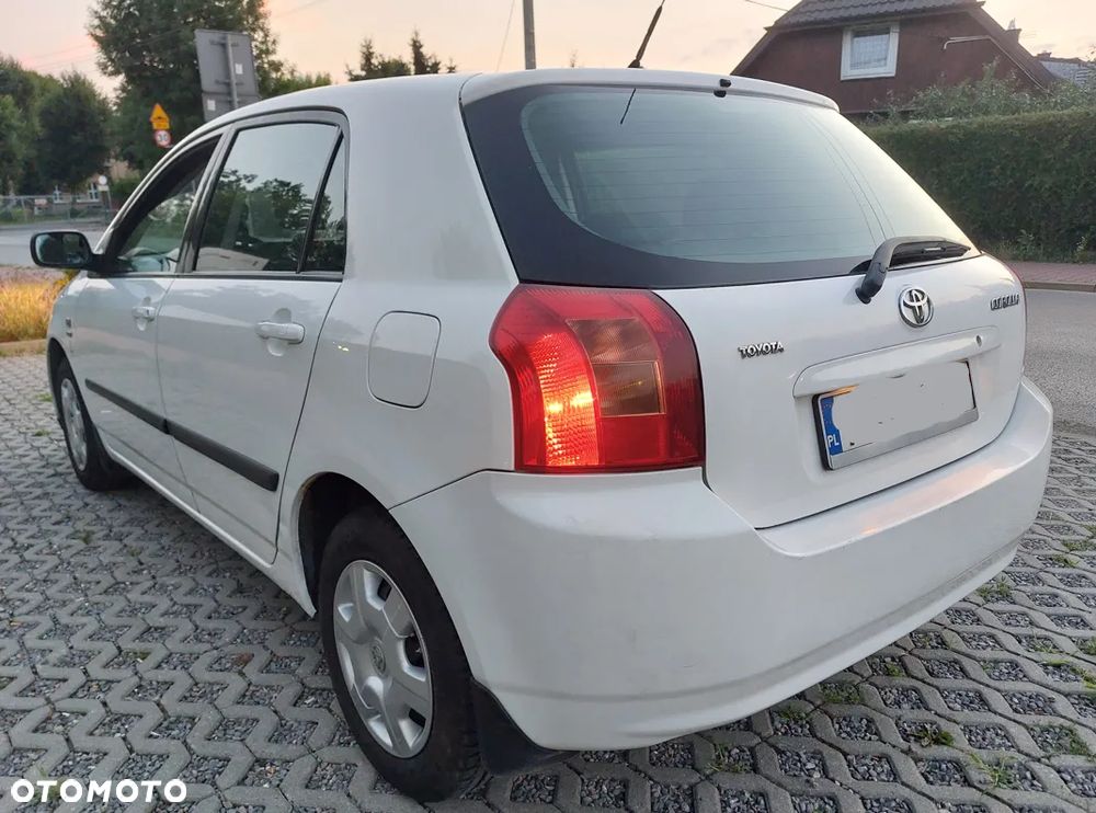 Toyota Corolla 1.4 VVT-i Base - 5