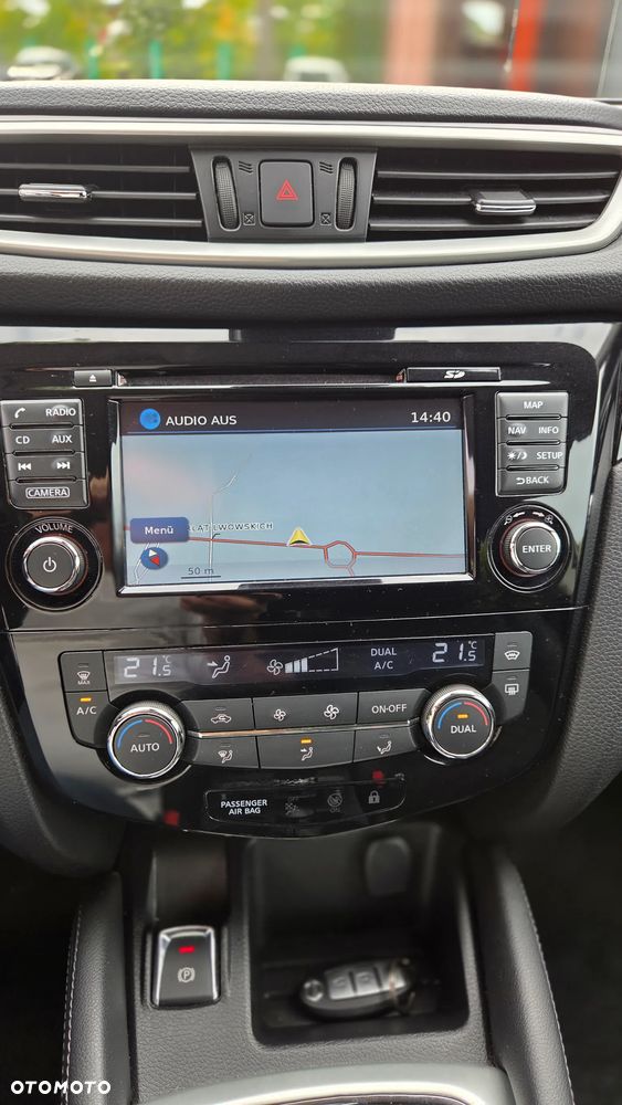 Nissan Qashqai 1.6 DIG-T N-Connecta - 26