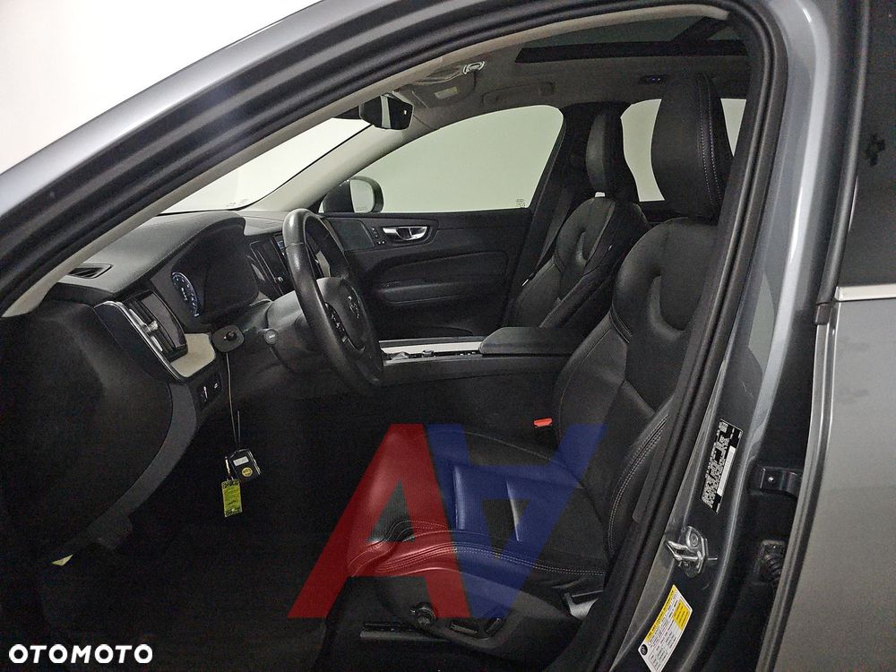 Volvo XC 60 - 8