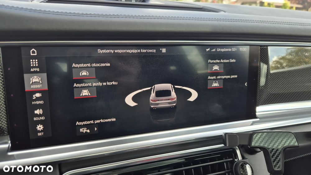 Porsche Panamera 4 E-Hybrid - 33