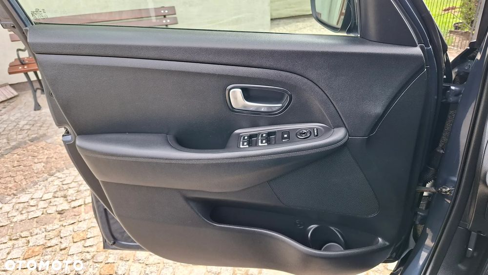 Kia Carens 1.7 CRDi Spirit - 39