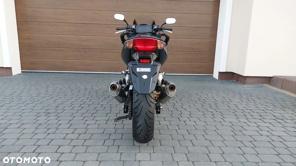 Honda CBF - 37