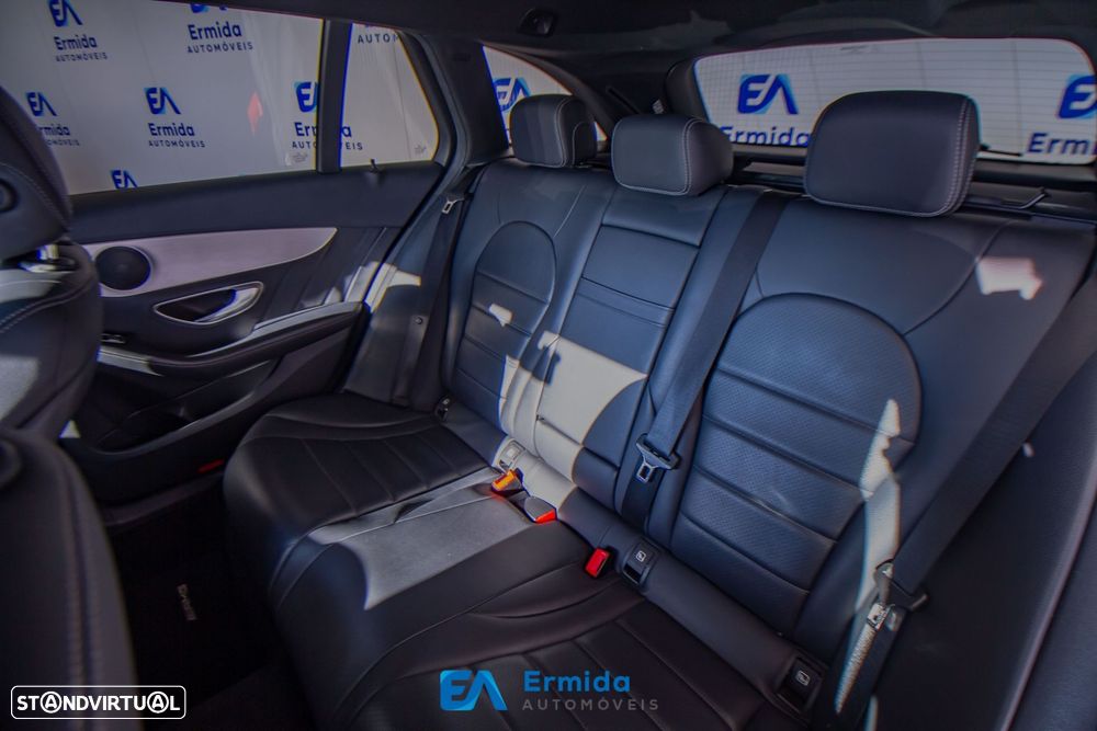 Mercedes-Benz C 220 d AMG Line - 26