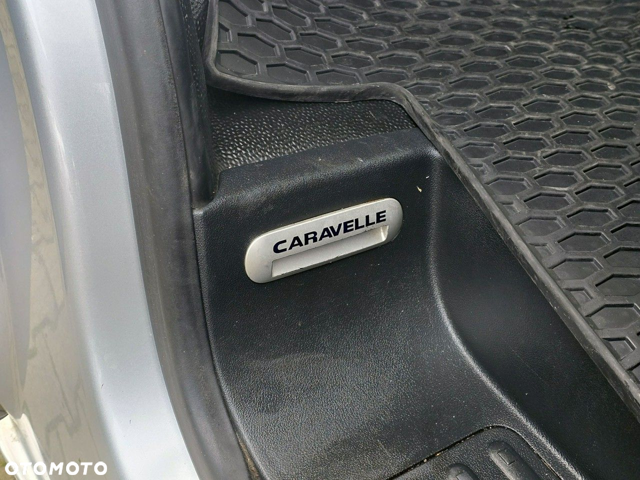 Volkswagen Caravelle - 15