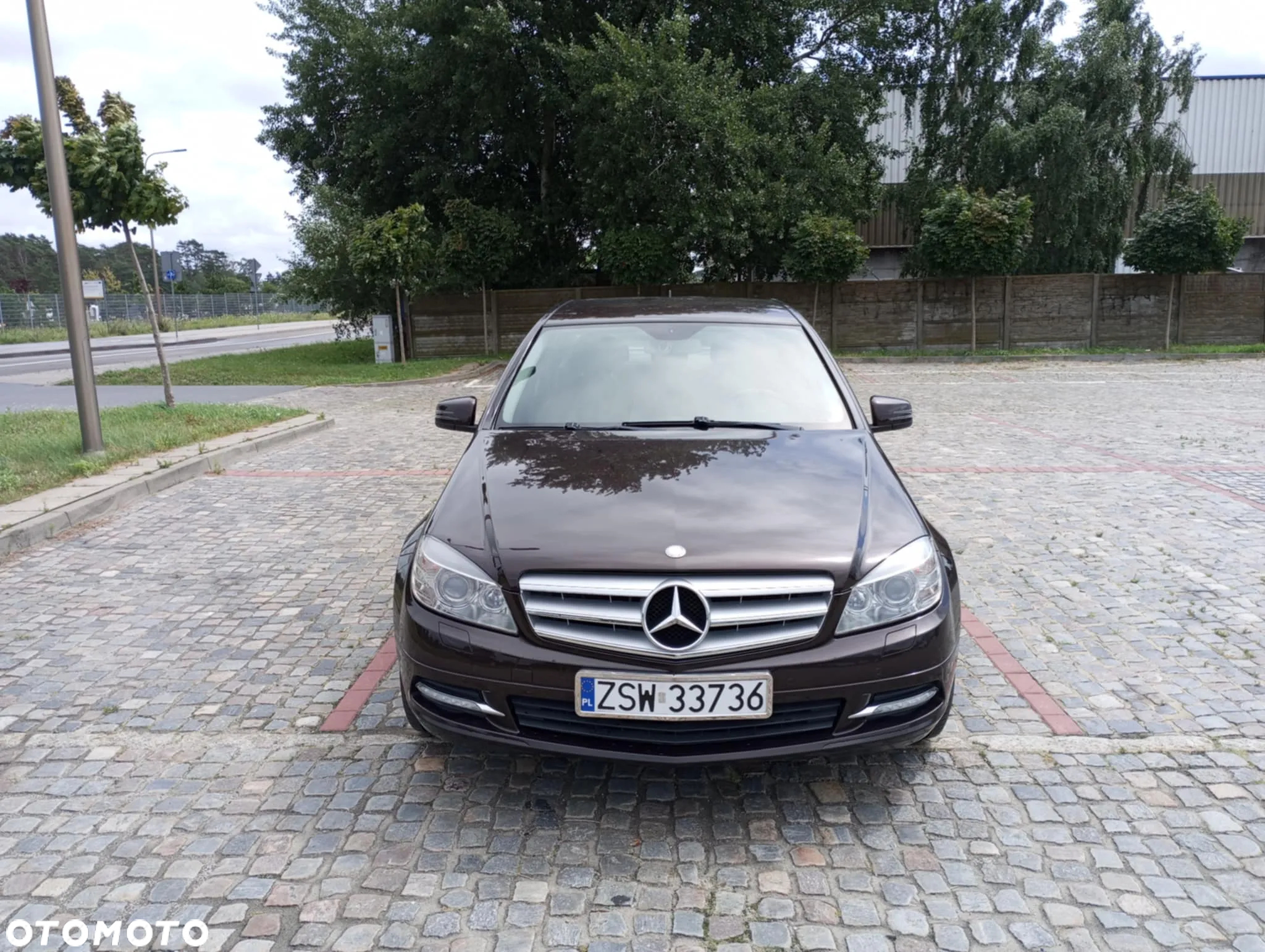 Mercedes-Benz Klasa C 180 CGI Automatik BlueEFFICIENCY - 2