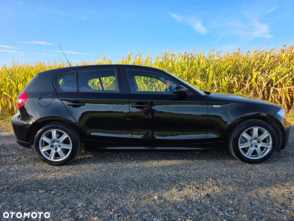 BMW Seria 1 116i - 24