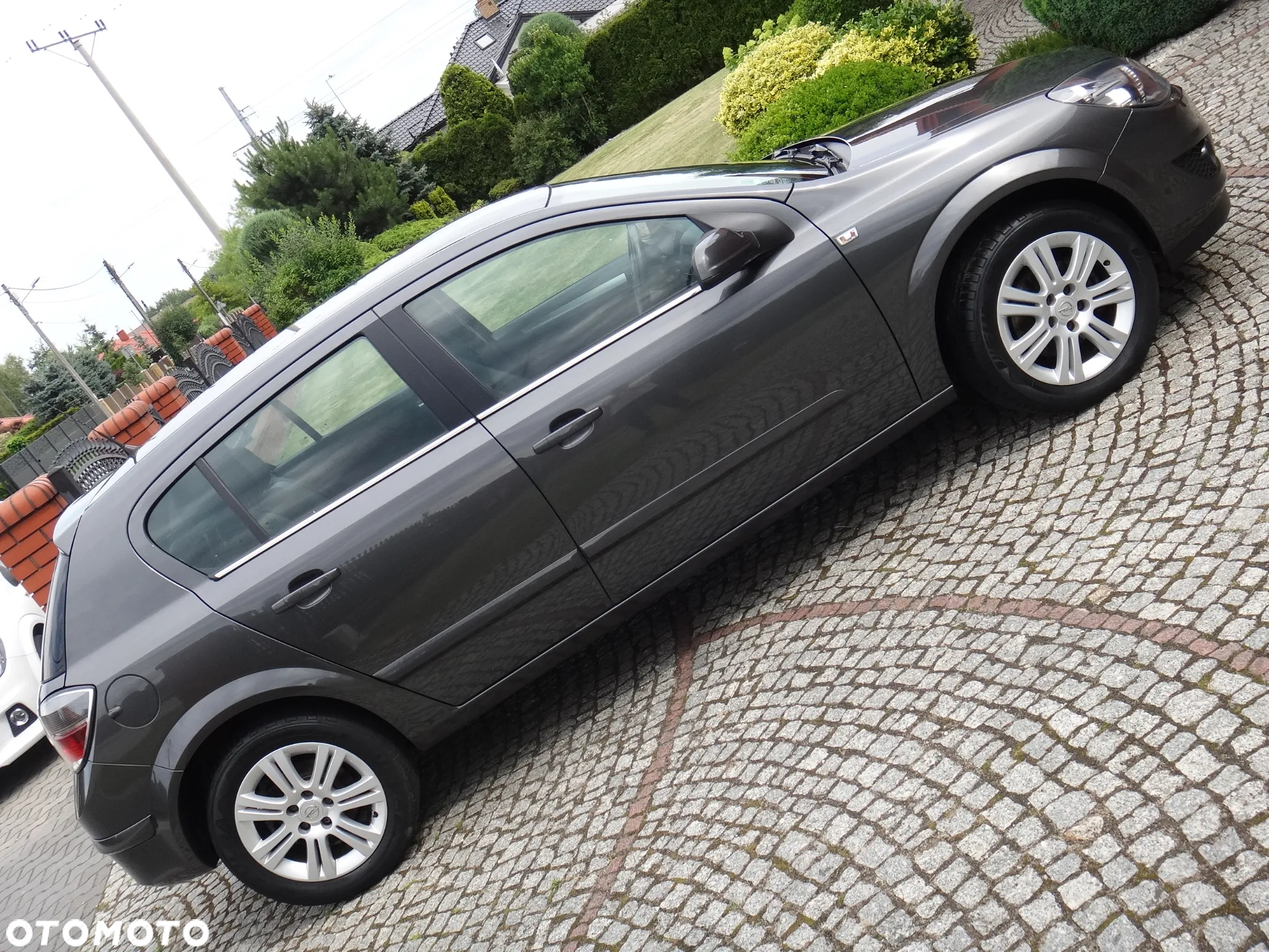 Opel Astra III 1.6 Cosmo - 12