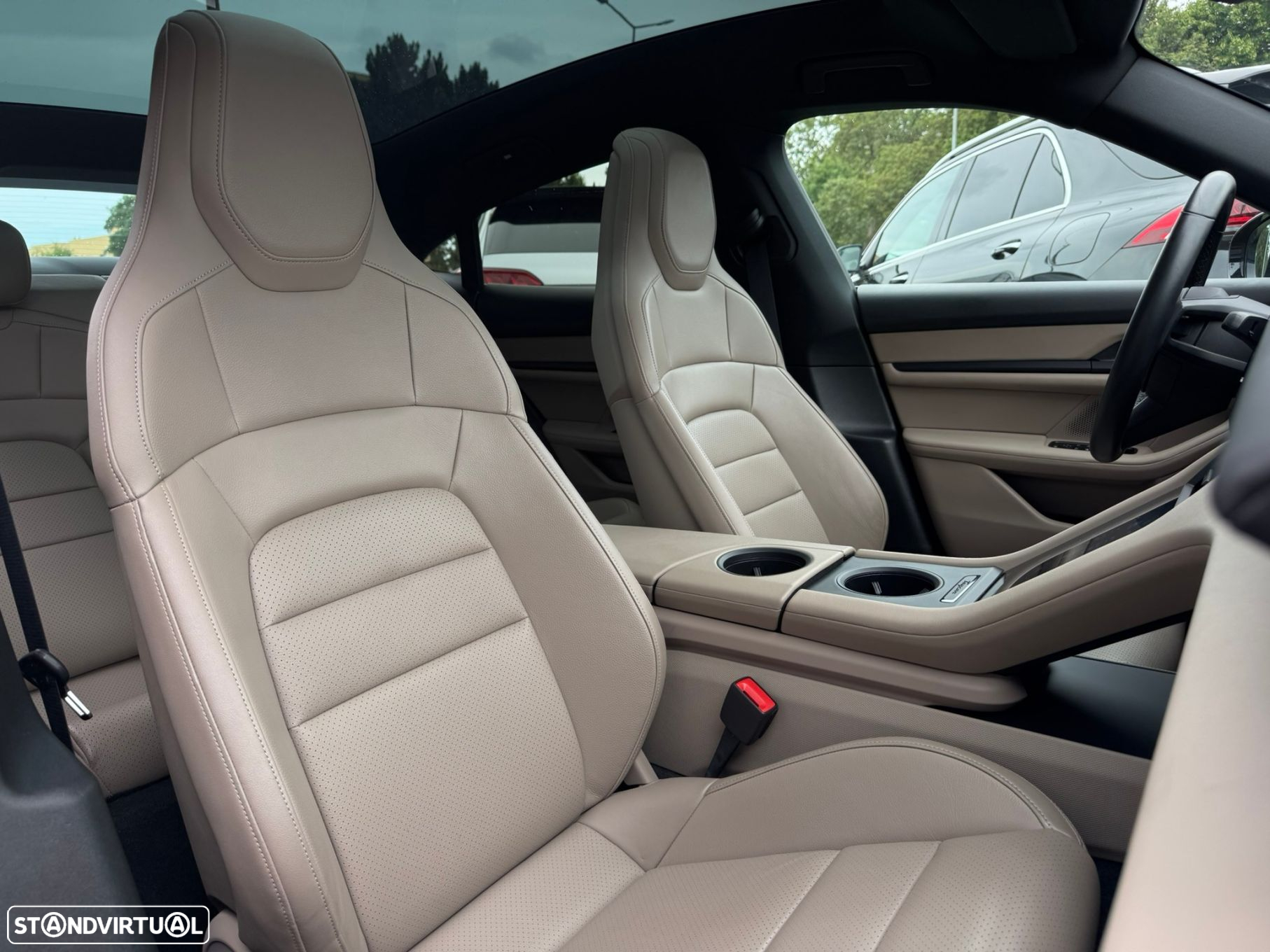 Porsche Taycan Standard - 18