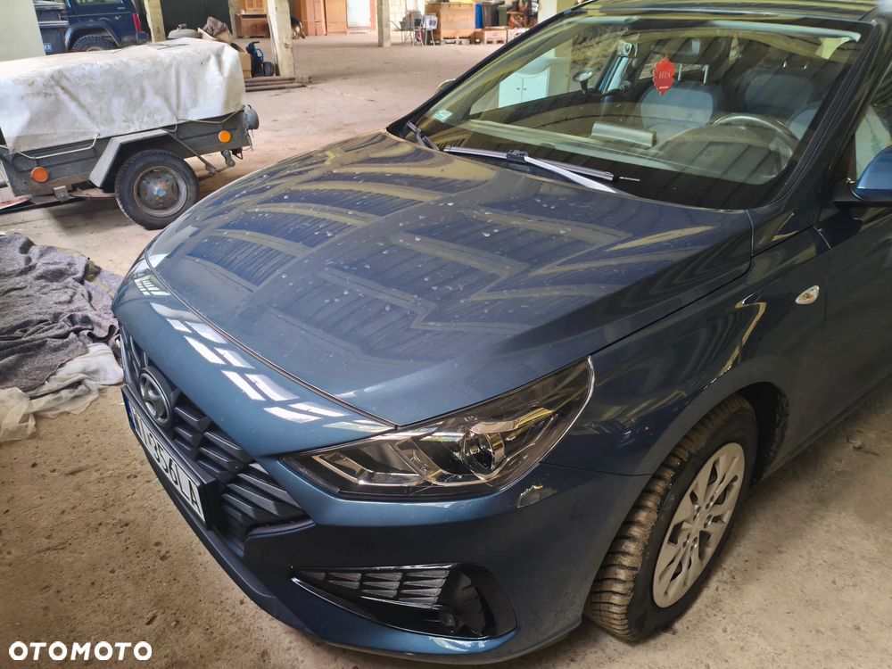 Hyundai i30 1.5 DPI Classic + - 13