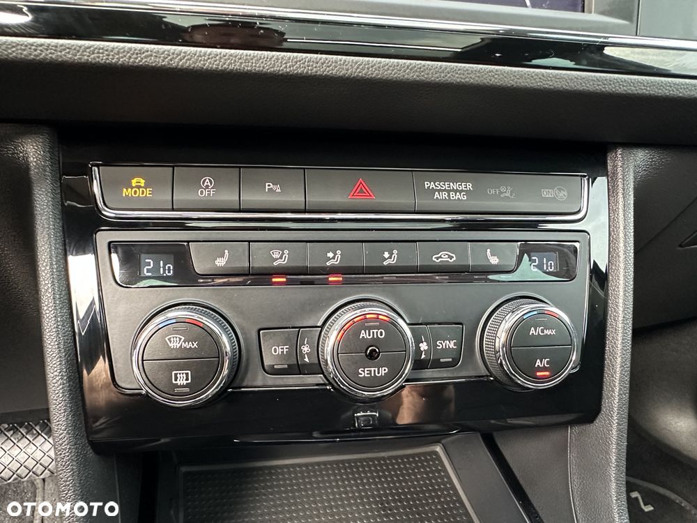 Seat Leon 2.0 TDI DPF Start&Stop DSG FR - 31