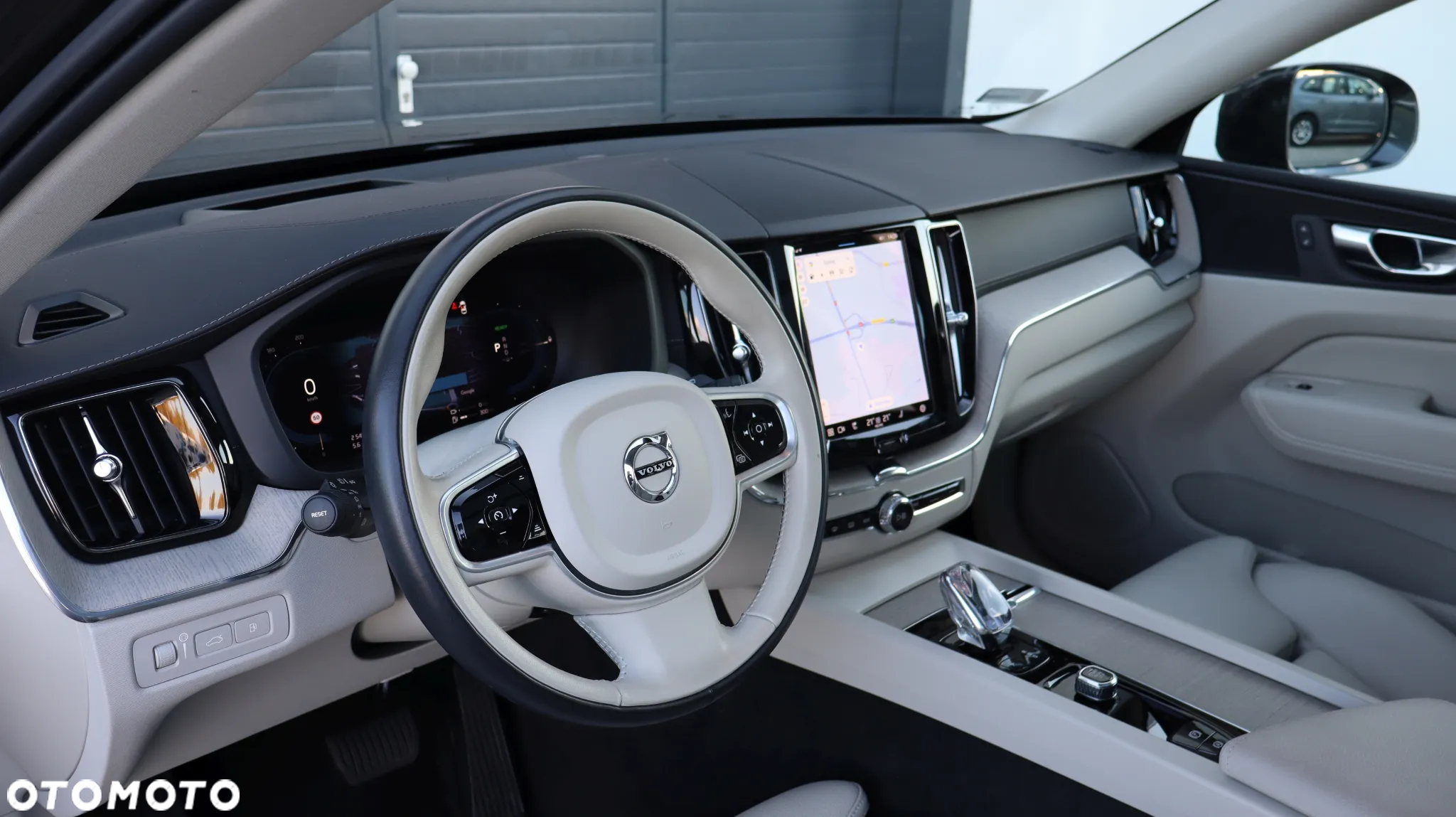 Volvo XC 60 T8 Plug-In Hybrid AWD Inscription - 13