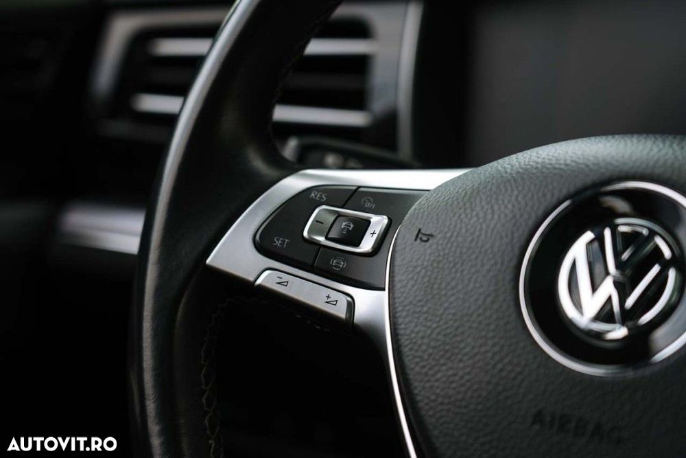 Volkswagen Touareg - 29