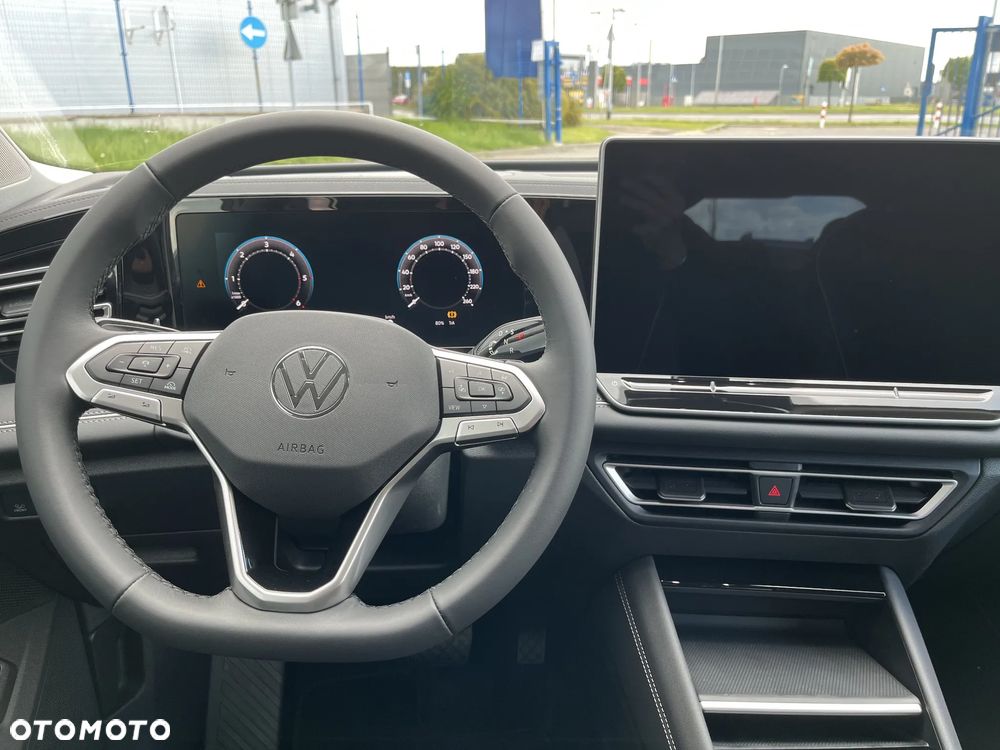 Volkswagen Tiguan 2.0 TDI Elegance DSG - 13