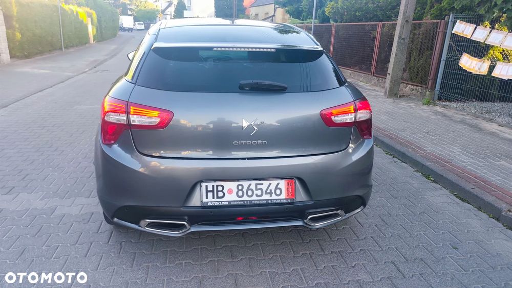 Citroën DS5 Hybrid4 EGS6 SportChic - 28