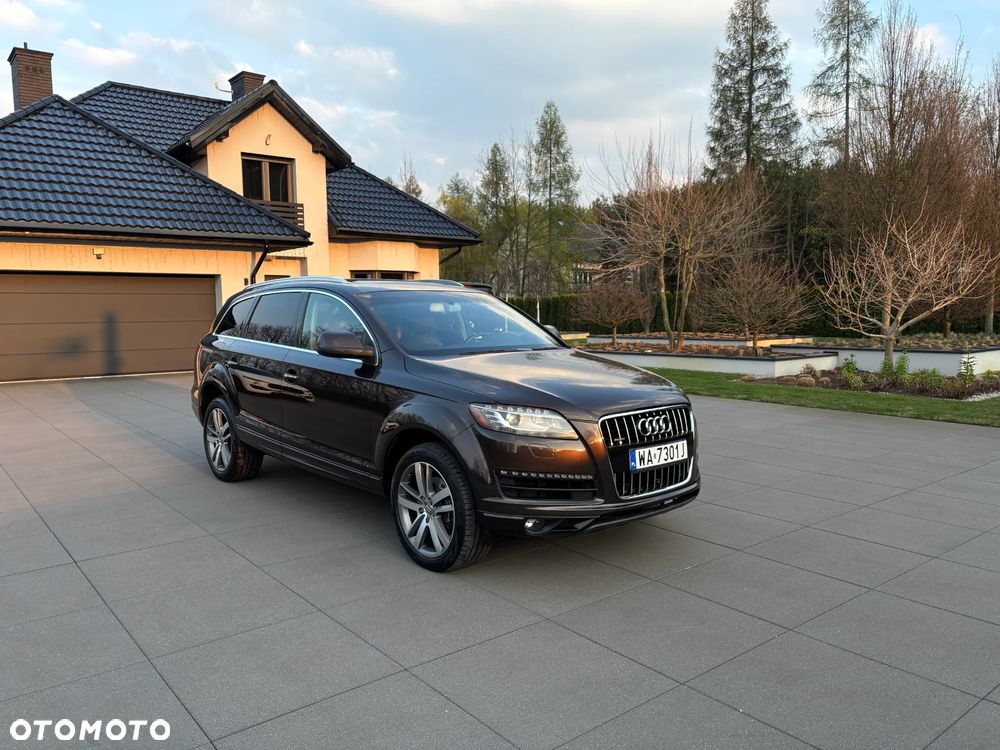 Audi Q7 - 1