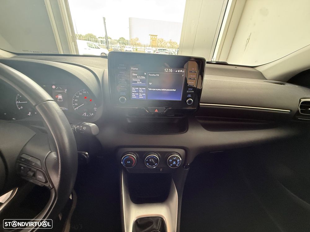 Toyota Yaris 1.0 VVT-i Comfort Plus - 11