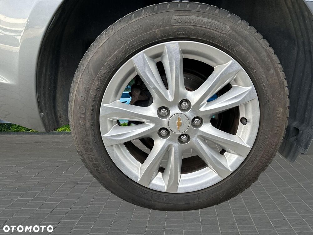Chevrolet Cruze 1.6 LS - 19