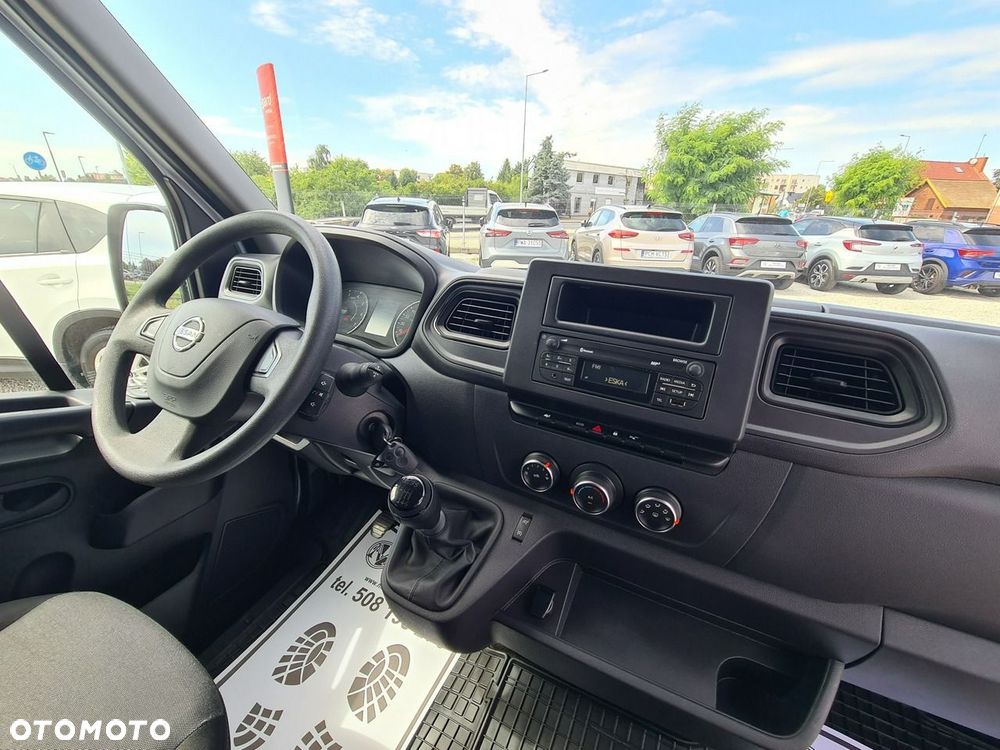 Nissan Interstar - 17
