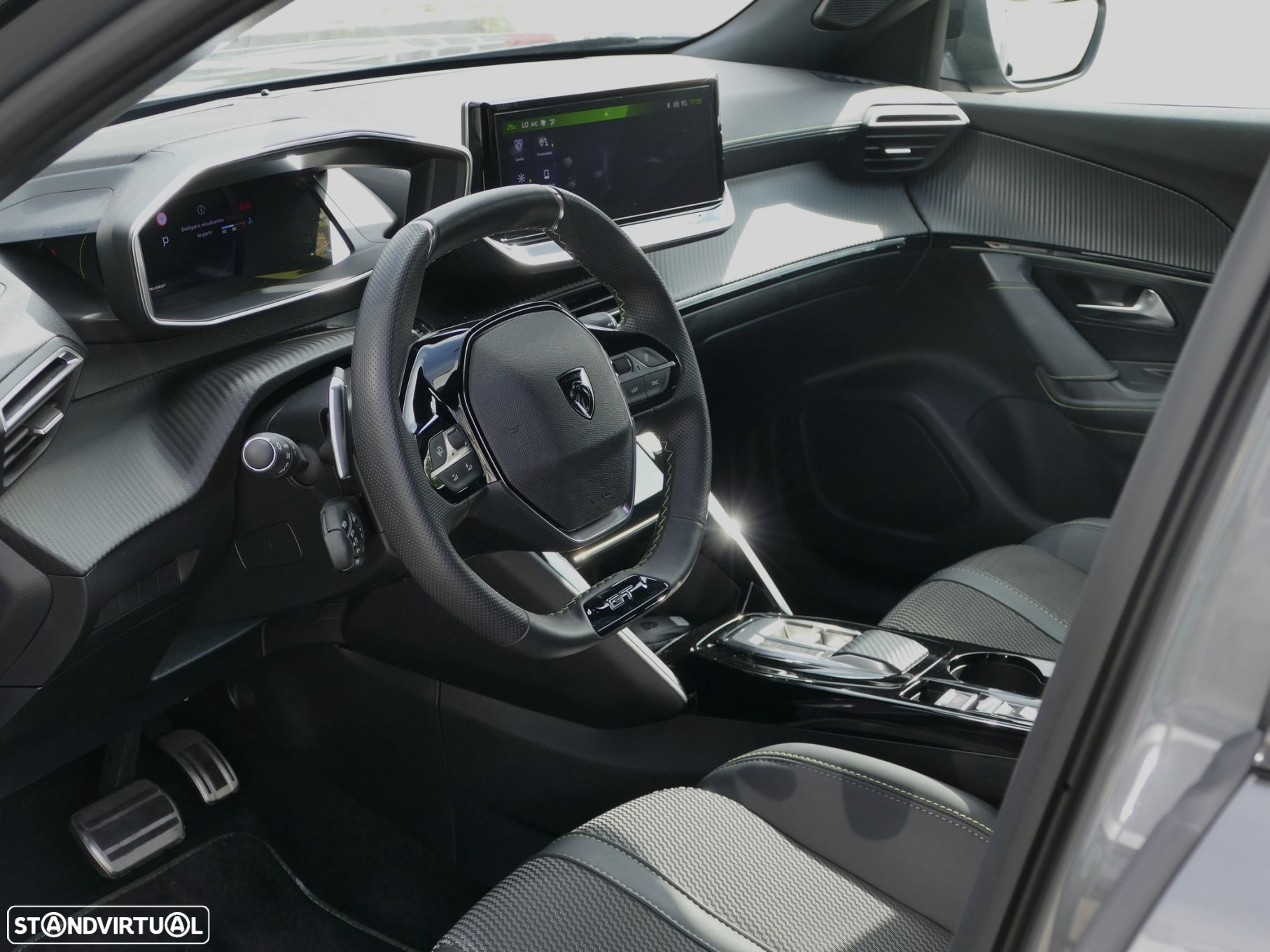 Peugeot 2008 1.2 PureTech GT EAT8 - 25