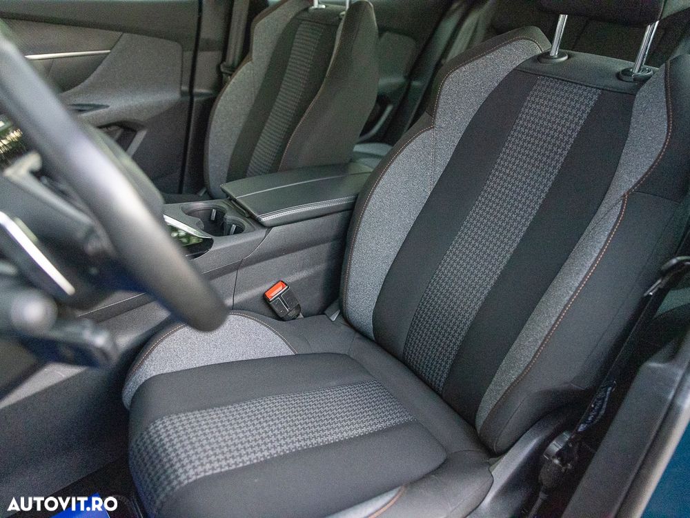 Peugeot 3008 1.2 PureTech 130 EAT8 Active Pack - 34