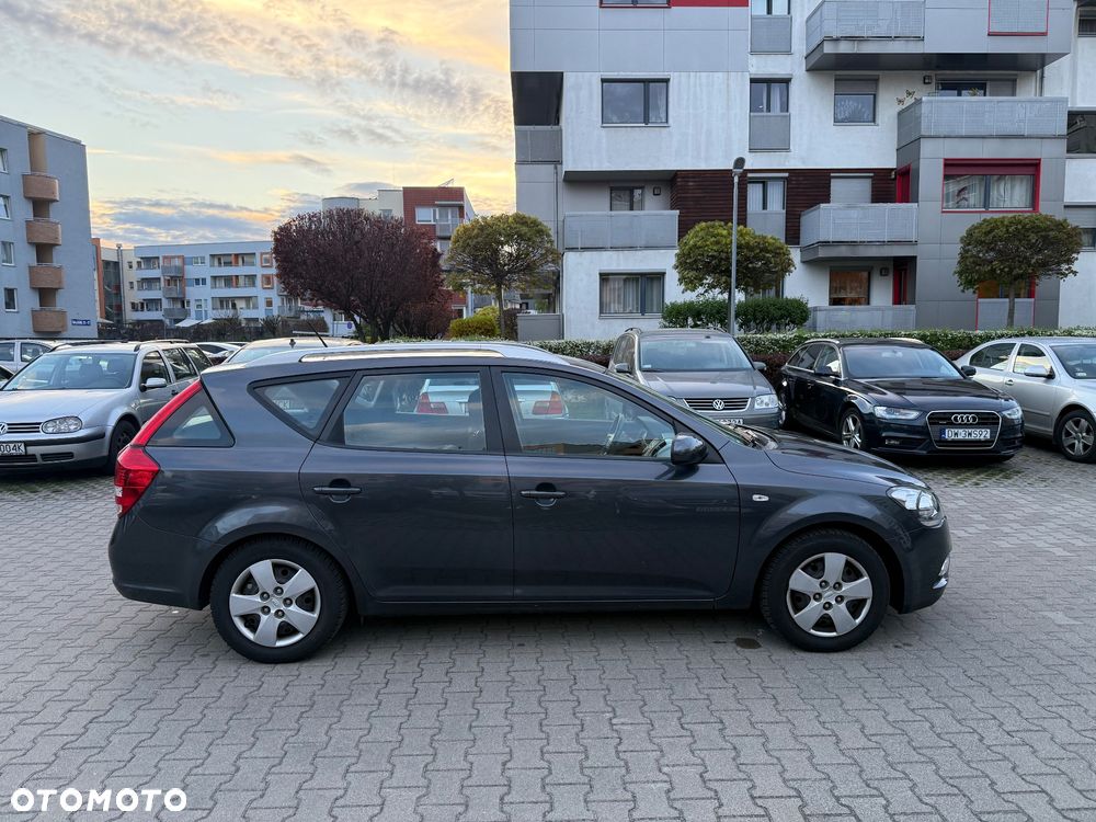 Kia Ceed 1.6 CVVT Dream-Team Edition - 5