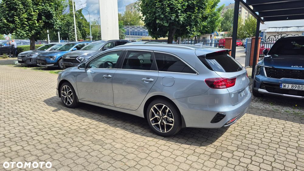 Kia Ceed 1.5 T-GDI Tribute - 3