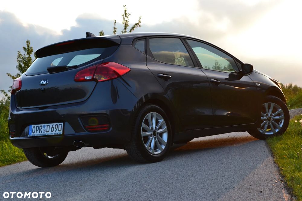 Kia Ceed 1.6 GDI Edition 7 - 13