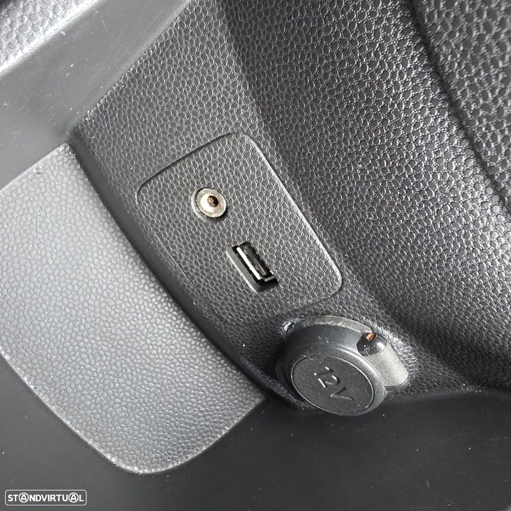 Ford Fiesta 1.5 TDCi Titanium - 24