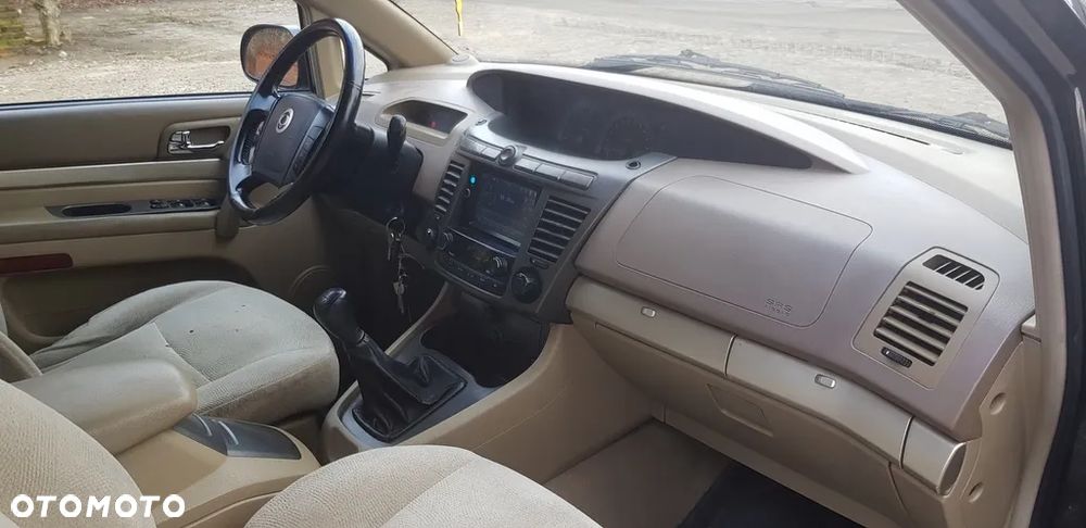 SsangYong/KGM Rodius 270 Xdi Elegance - 15