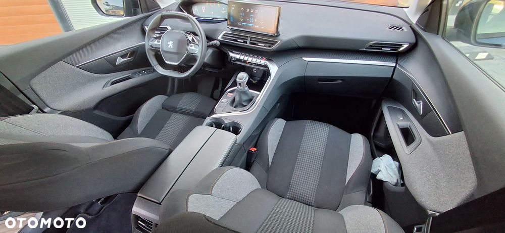 Peugeot 3008 - 21
