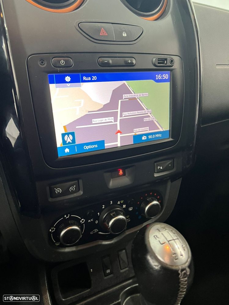Dacia Duster 1.2 TCe SL Explorer - 4