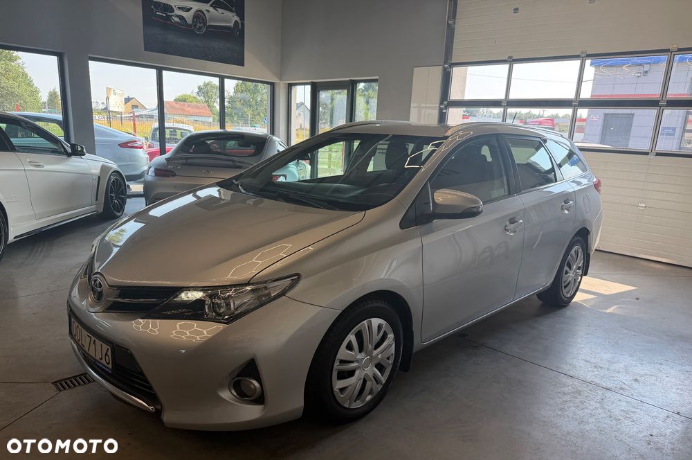 Toyota Auris - 5