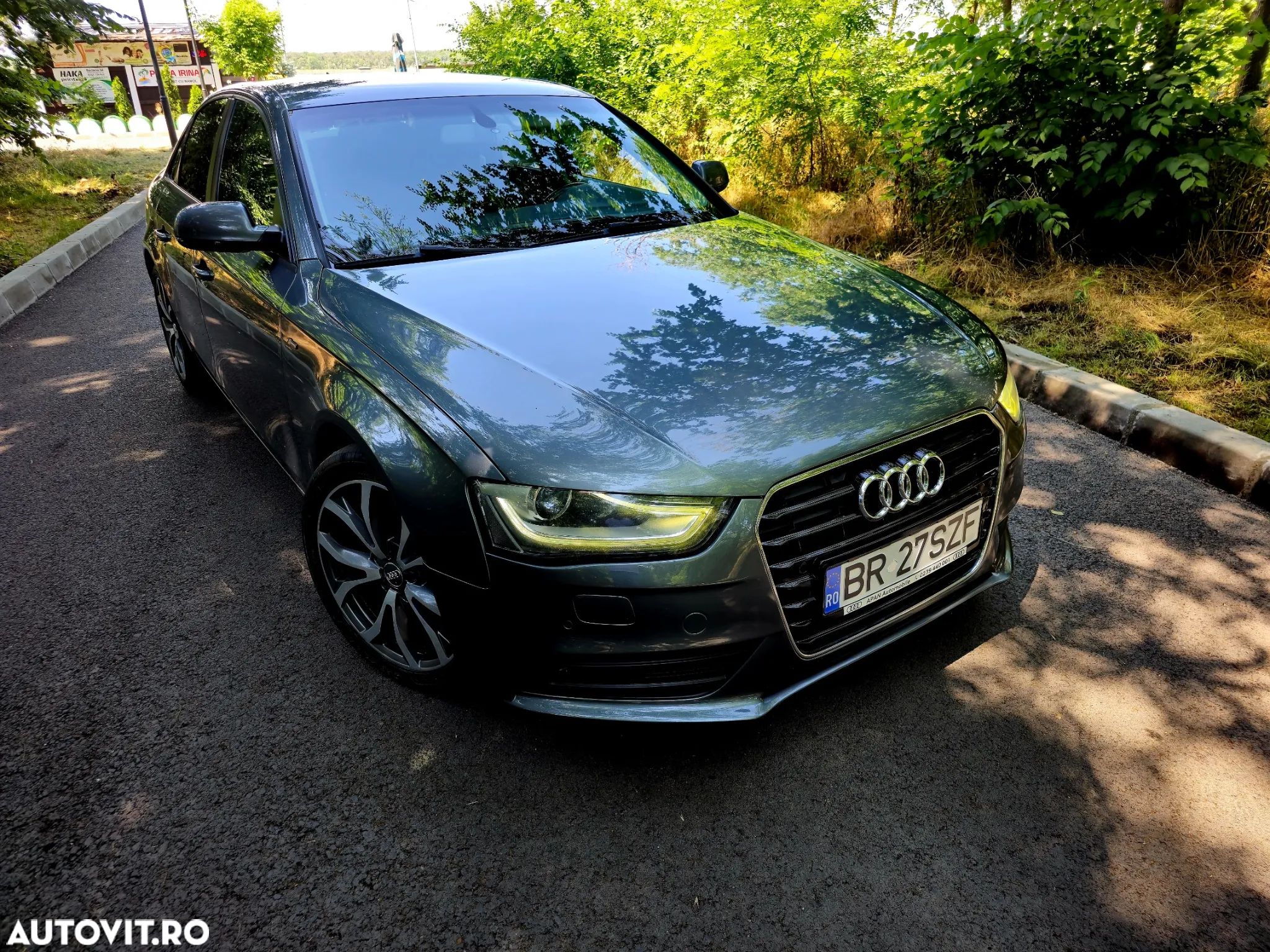 Audi A4 - 1