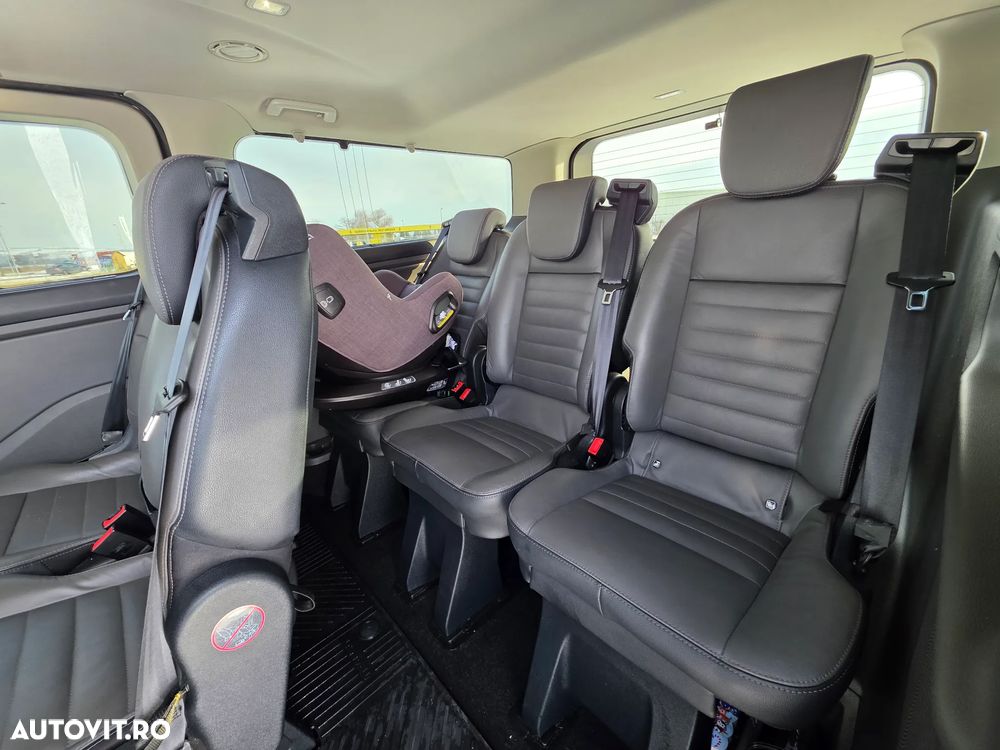 Ford Tourneo Custom Bus 320 2.0 EcoBlue 185 CP L2H1 Titanium X Aut. - 24