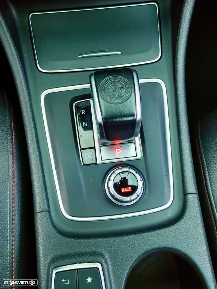 Mercedes-Benz A 45 AMG - 18