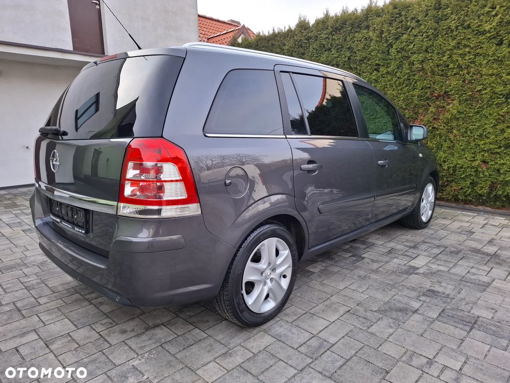 Opel Zafira 1.8 Innovation 110 Jahre - 8