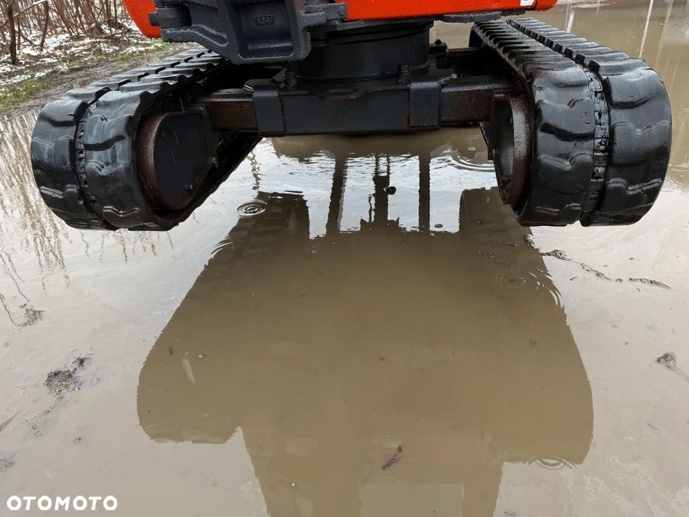 Kubota KX016-4 Koparka Gąsienicowa 2 tony. DEKRA aktualna do 2026r. Rozsuwane Hydr. podwozie! Sprowadzona z Gospodarstwa Norweskiego! Zero luzów i wycieków. Maszyna jak Nowa z Salonu! 2016rok. Pełna Dokumentacja. Gąsienice bez zużycia! Łyżka Skarpowa! Szybkozłącze! szybka wolna jazda. Ani deka luzów i wycieków. OKAZJA - 19
