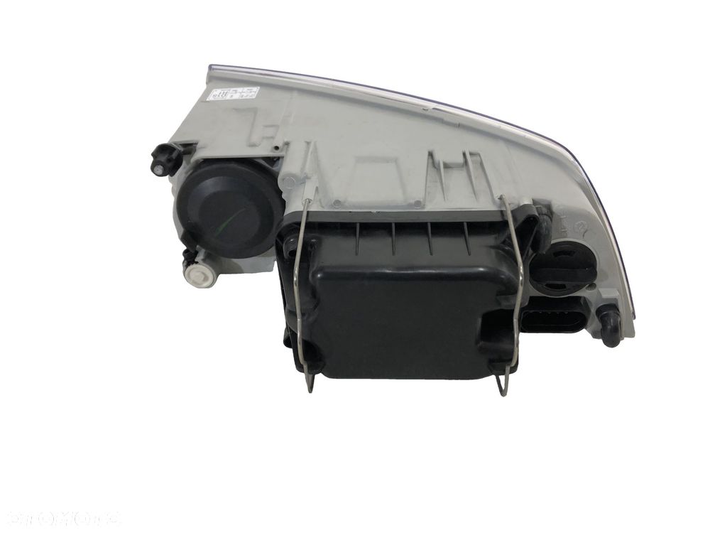 Skoda Octavia II 1Z 2004-2008 Reflektor / Lampa przednia prawa Ksenon - 4