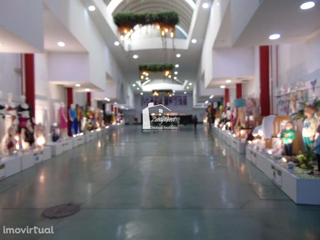 Loja em Centro Comercial mais famoso do Porto Alto - Grande imagem: 4/18