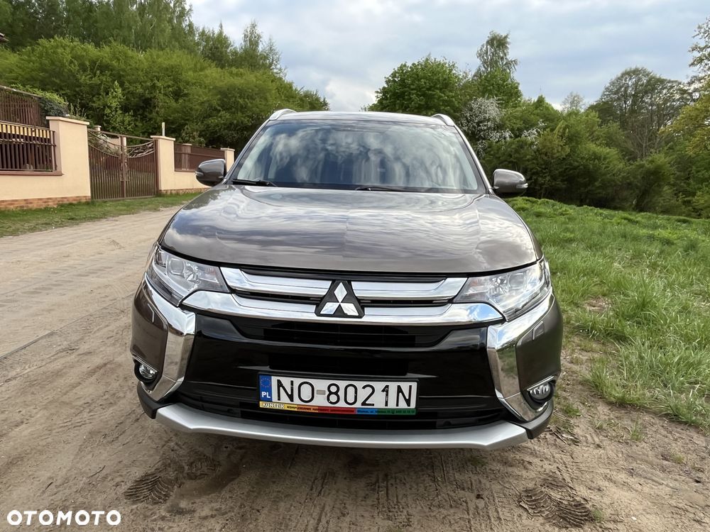 Mitsubishi Outlander 2.0 Intense + 4WD CVT - 11