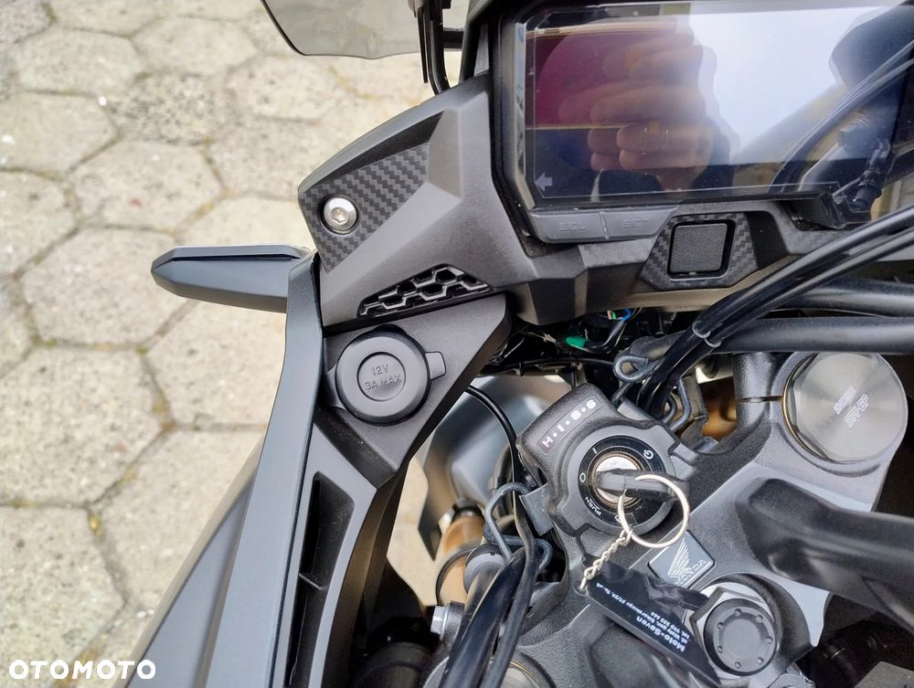 Honda CB - 12