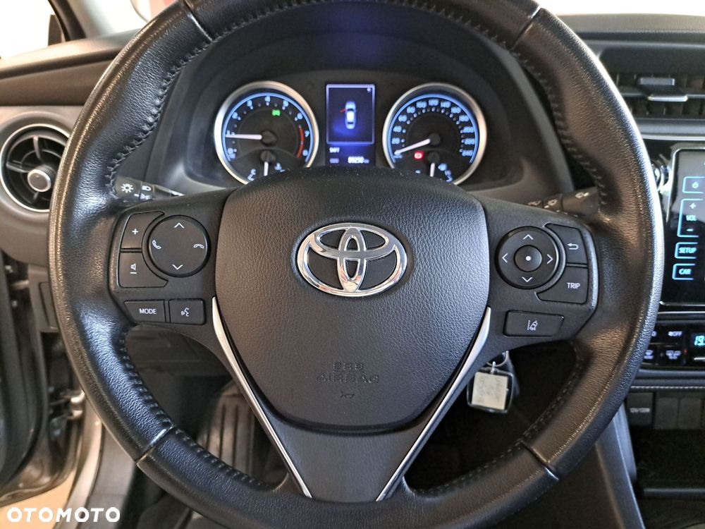 Toyota Corolla 1.6 Premium EU6 - 22