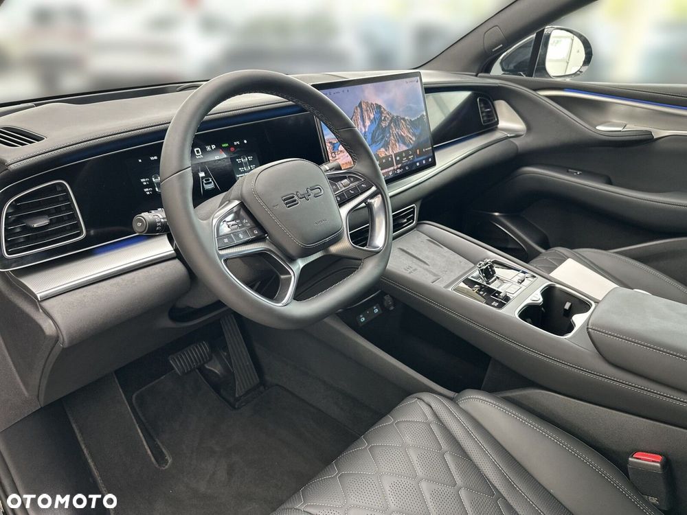 BYD Sealion 7 - 10