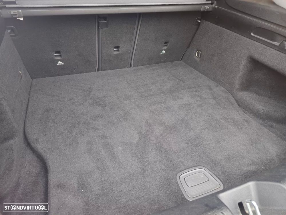Mercedes-Benz CLA 250 e 8G-DCT Edition Progressive Line - 12