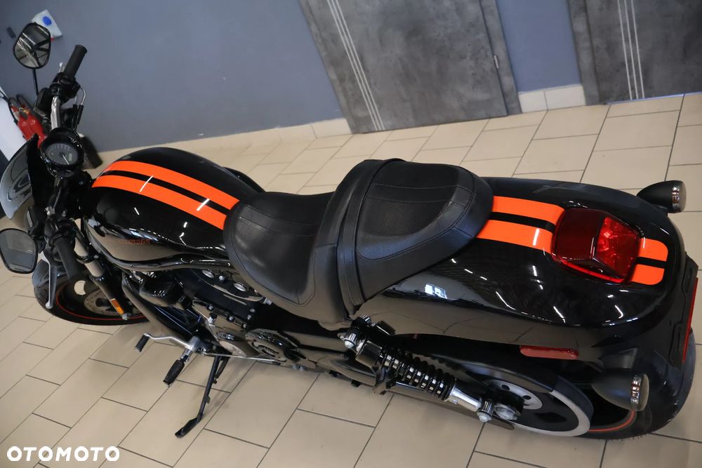 Harley-Davidson V-Rod Night Rod - 3