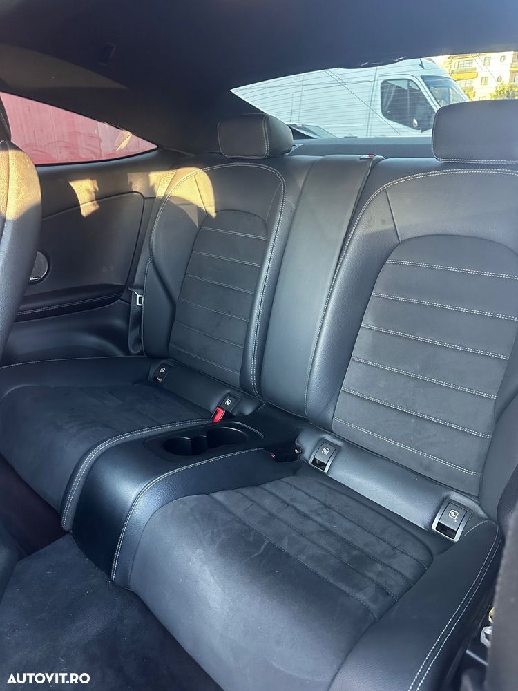 Mercedes-Benz C 220 d 4MATIC 9G-TRONIC - 11