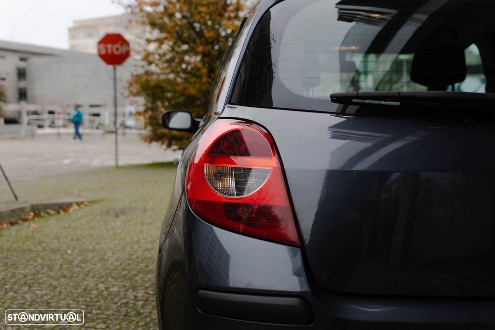 Renault Clio 1.2 16V Dynamique - 15