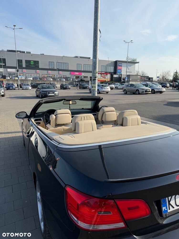 BMW Seria 3 320i - 15