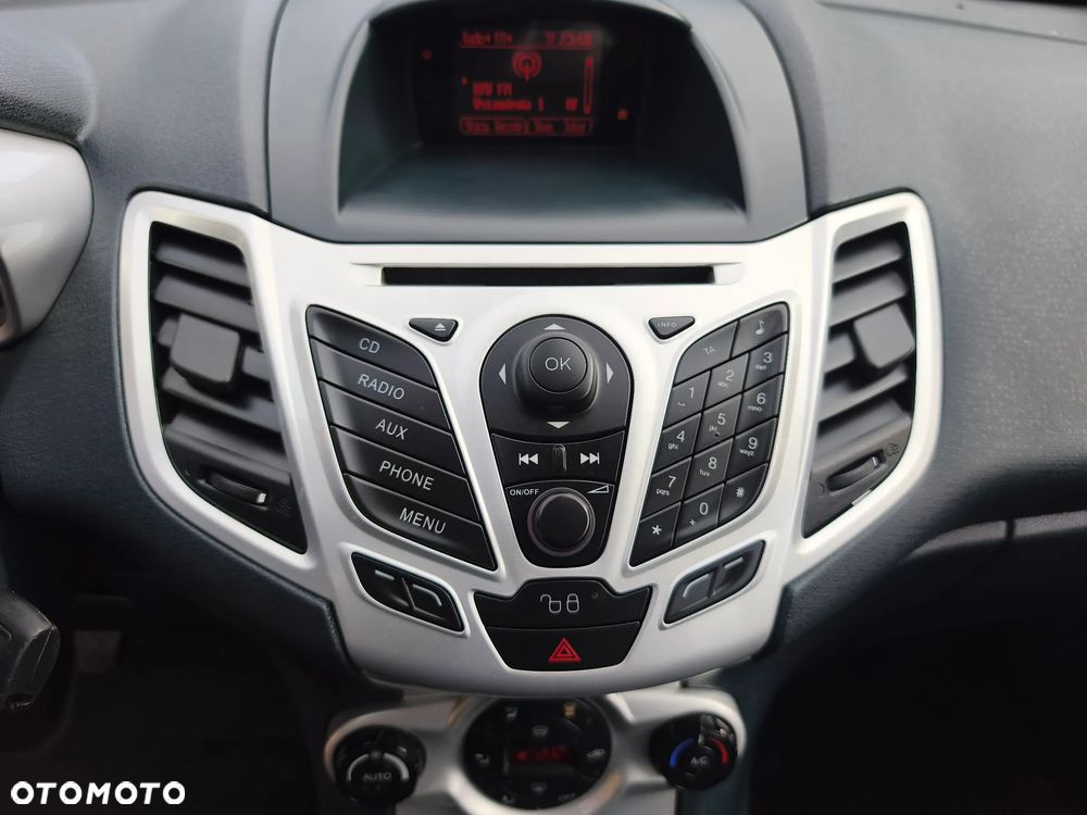 Ford Fiesta 1.25 Titanium - 29