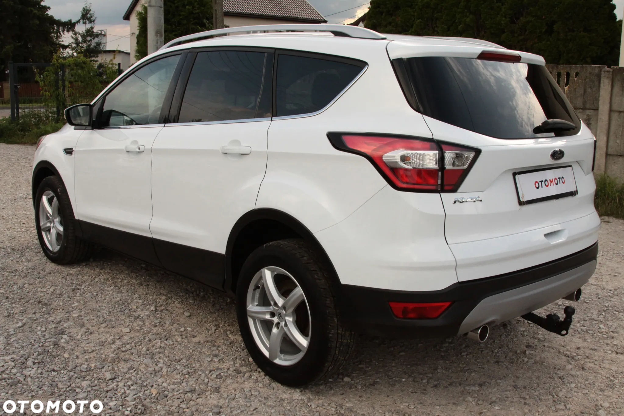 Ford Kuga 2.0 TDCi 2x4 Business Edition - 8